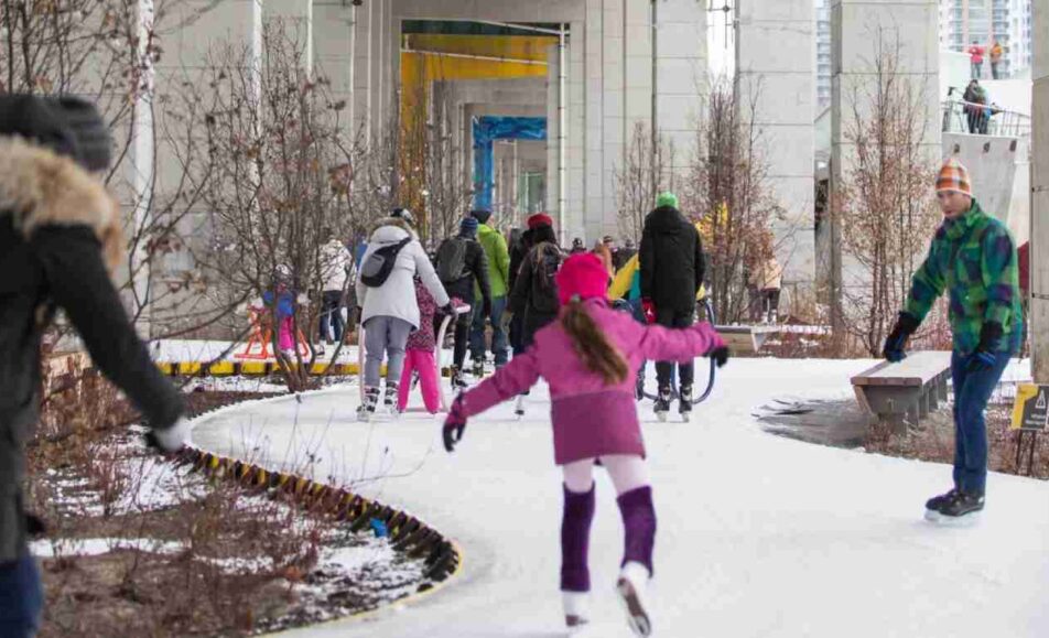 Bloorcourt Holiday Night Light Walk